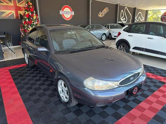 FORD MONDEO 1.8 CLX 16V GASOLINA 4P MANUAL FORD MONDEO 1.8 CLX 16V GASOLINA 4P MANUAL